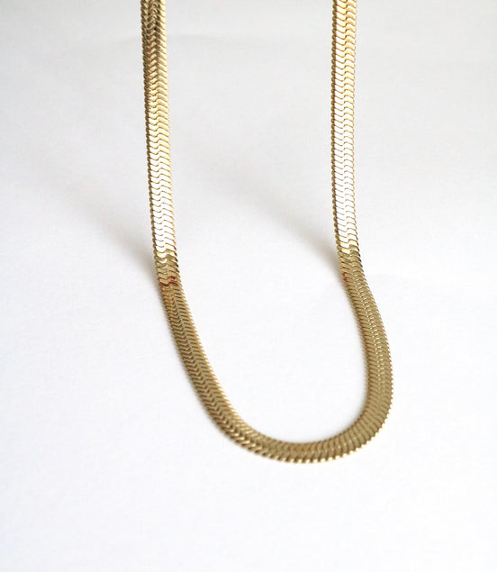 FLATTENED NECKLACE
