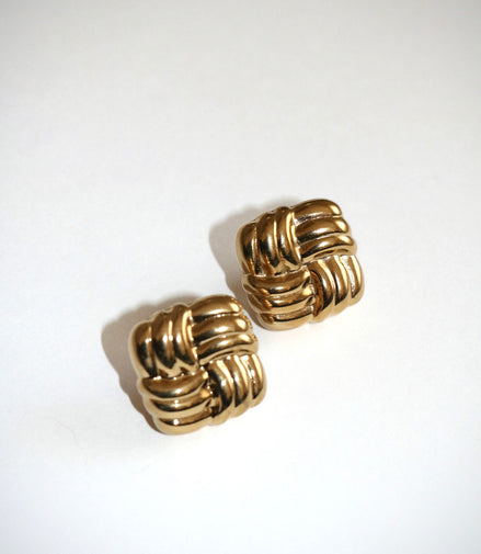 PUFFED SQUARE EARRINGS