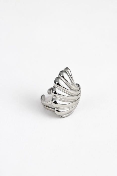 LESLIE RING