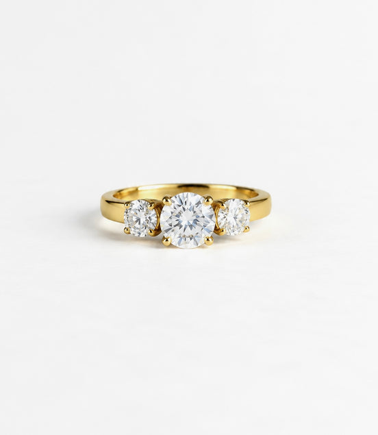 DEMURE RING