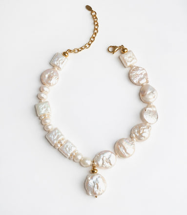 EDIT PEARL CHOKER