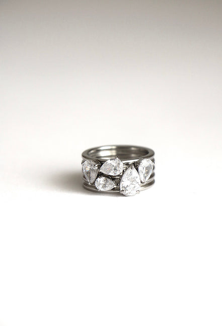 ENCHANT RING