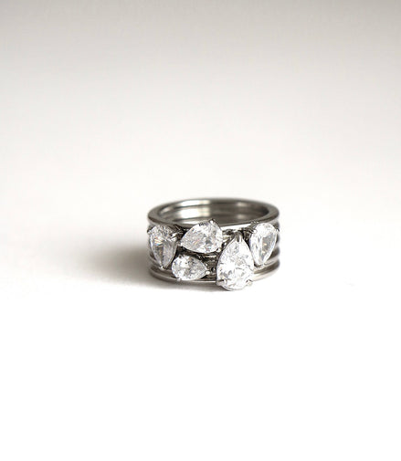 ENCHANT RING