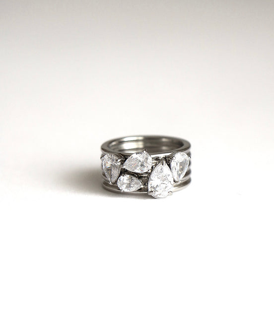 ENCHANT RING