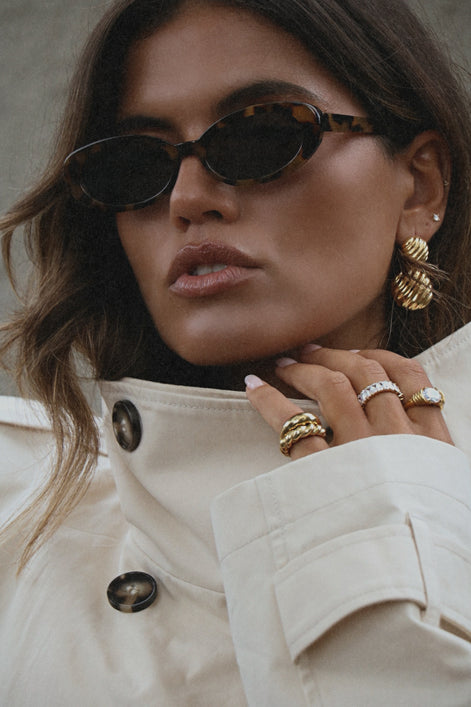 OPULENT RING